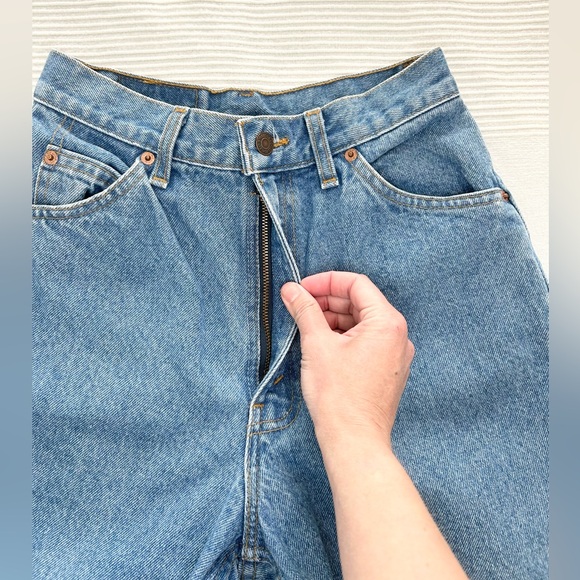 Vintage Levi’s Orange Tab Jeans - Picture 10 of 14